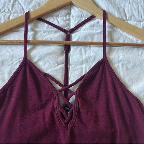 T-Back Cropped Tank - Picture 5 of 8